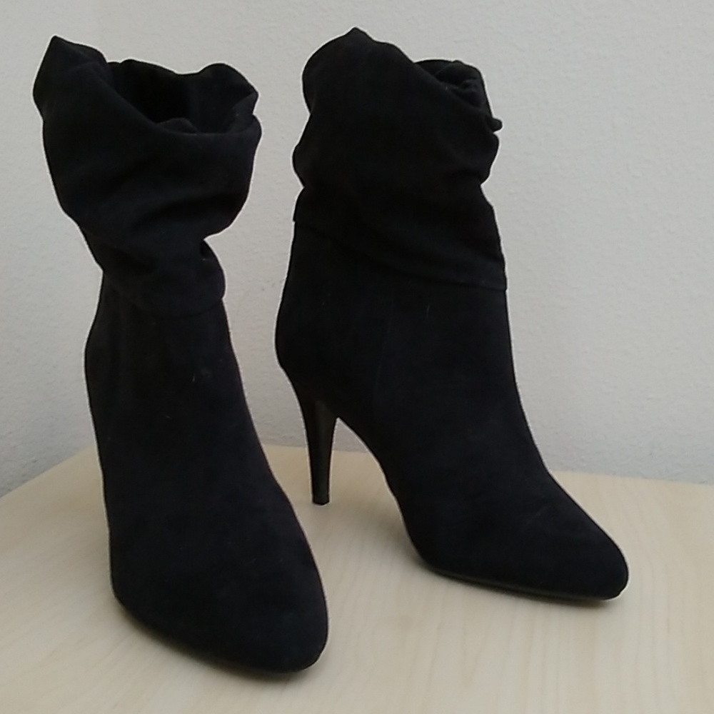 Candie's gorgeous black suede